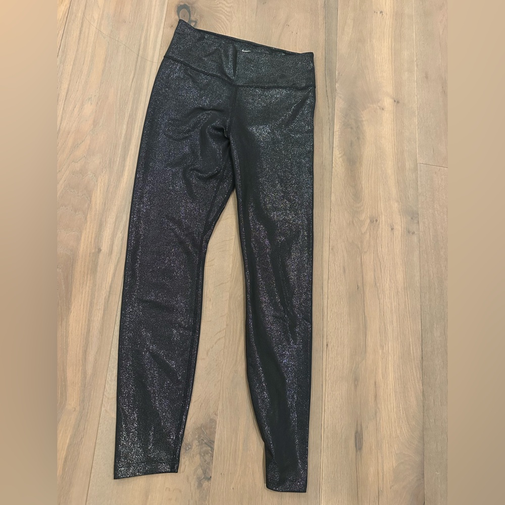 Nike Dri-FIT Black Leggings metallic